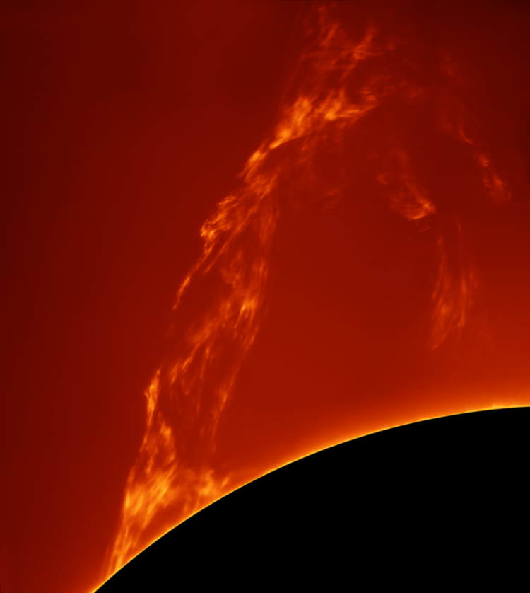 "Protuberancje słoneczne", zwycięzca kategorii "Nasze Słońce", fot. Paolo Porcellana